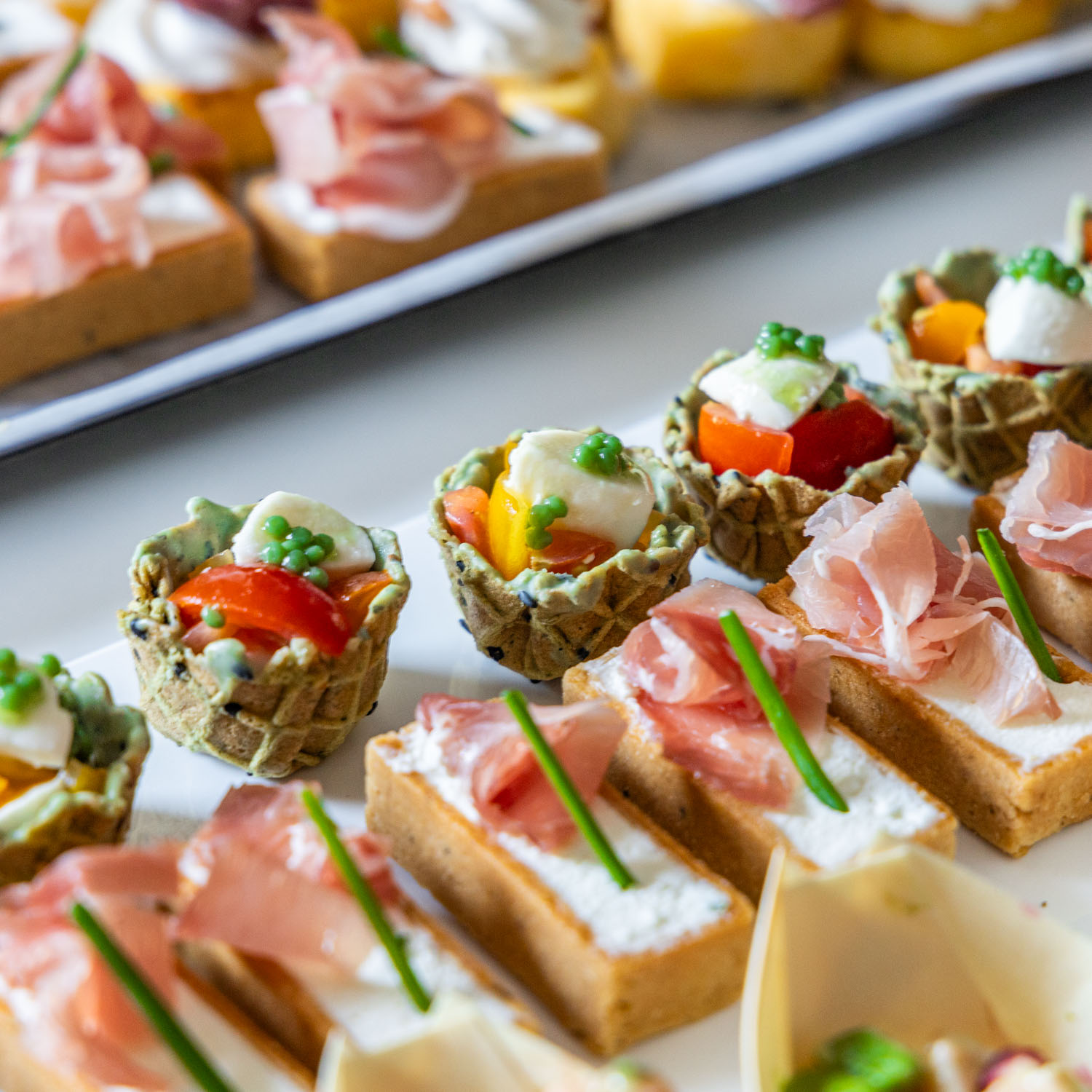 Canapés gastronomiques sur plateau